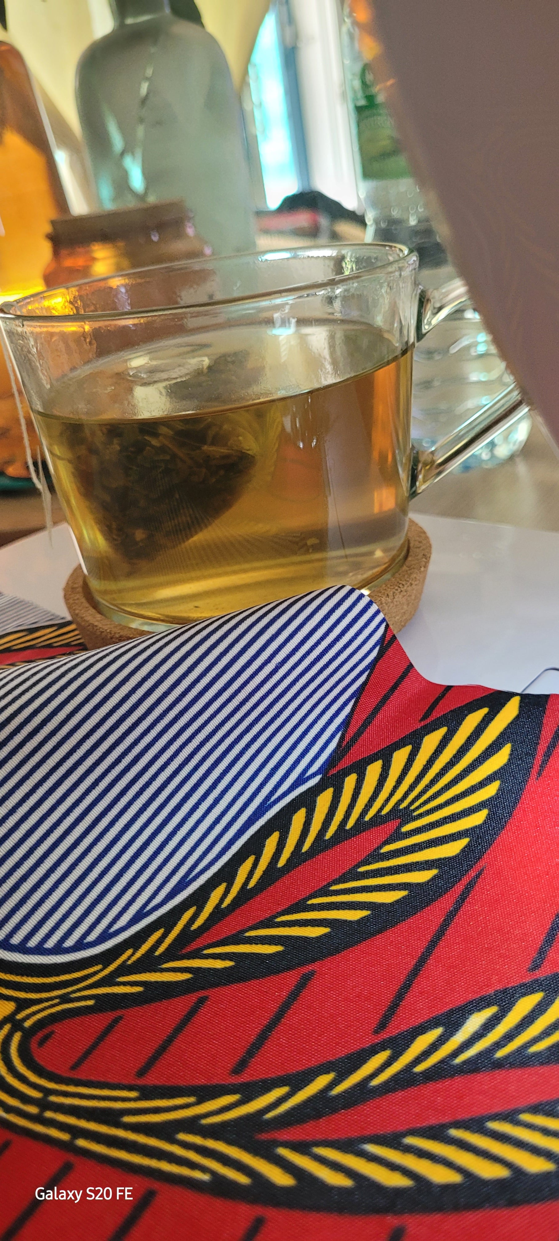 Explorez la richesse culturelle avec Asante Sana - votre destination de choix pour des vêtements, accessoires et autres articles ethniques de qualité.