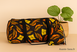 Leur format long et souple permet d’y glisser un tapis de yoga, une tenue de sport ou même une couverture de méditation.