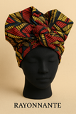 Maré Tèt, c’est bien plus qu’un foulard : c’est un langage, un art vivant, une mémoire tressée autour de soi.